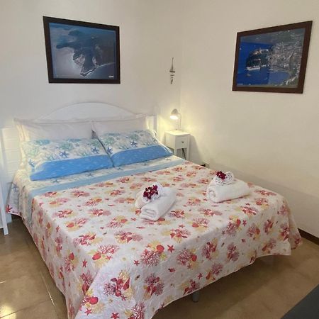 Ferienwohnung Lipari Centro Storico Flat 7 Mins From Port Exterior foto