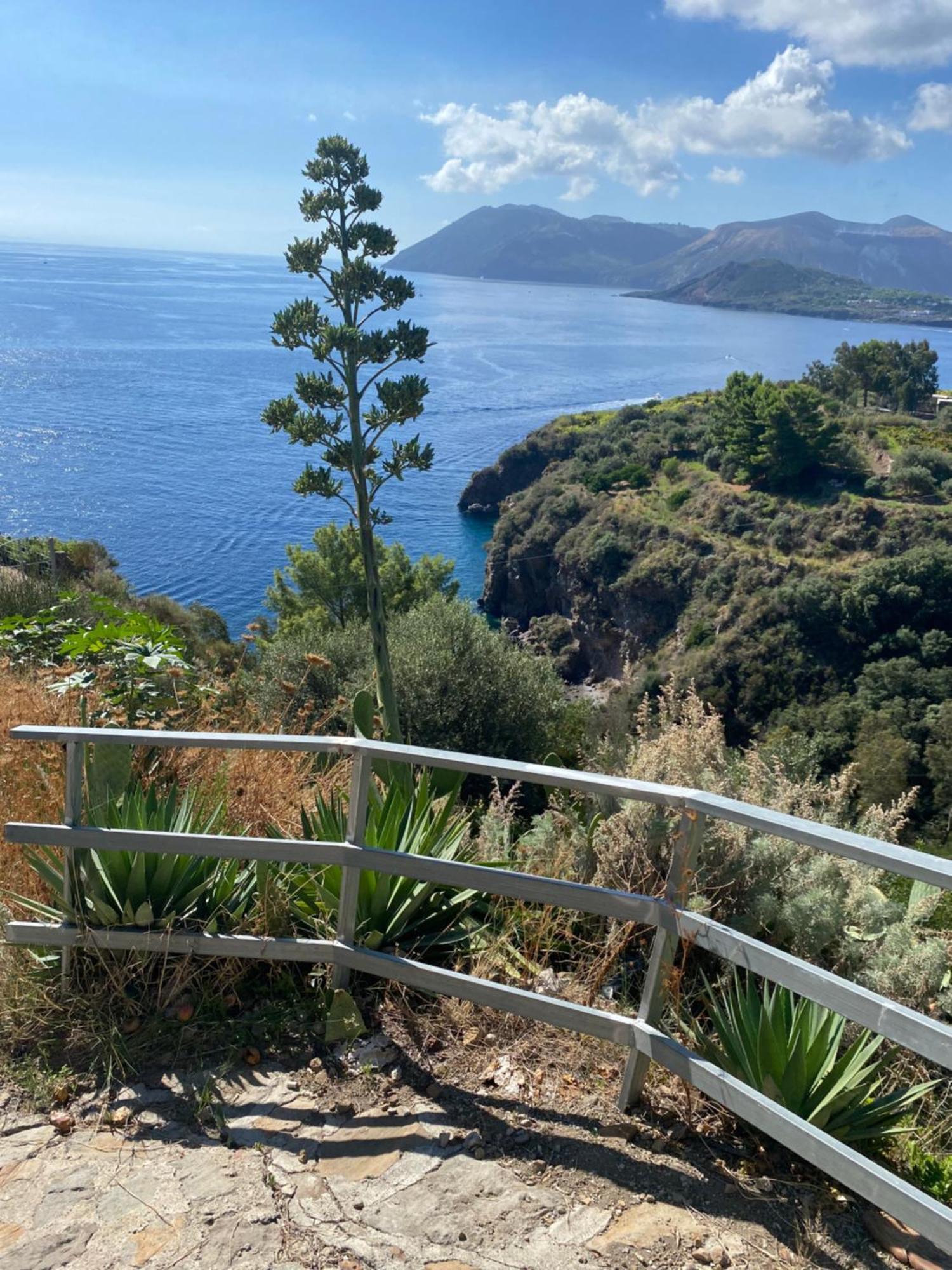 Ferienwohnung Lipari Centro Storico Flat 7 Mins From Port Exterior foto